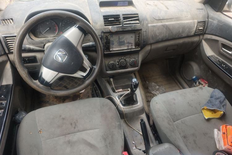 Used BAIC Weiwang M20 2014 1.5L Standard Version BJ415B Center Console