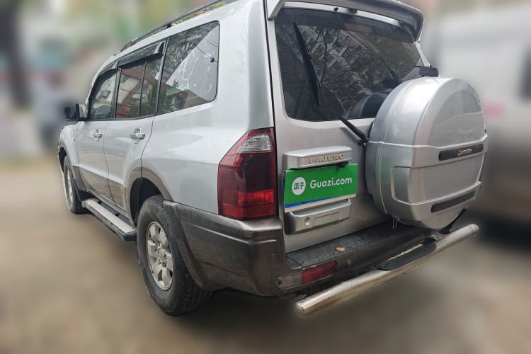 Used Mitsubishi Pajero 2011 V73 3.0L MT GL Rear Left 45 Deg