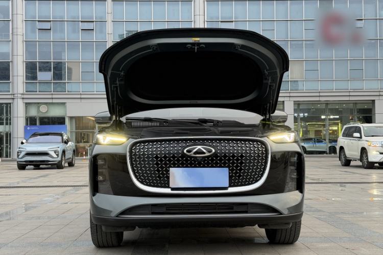 Used Chery Tiggo 8 PLUS 2025 290TGDI DCT Prestige 5-Seater
