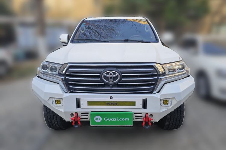 Used Toyota Land Cruiser 2017 5700 Middle East Edition
