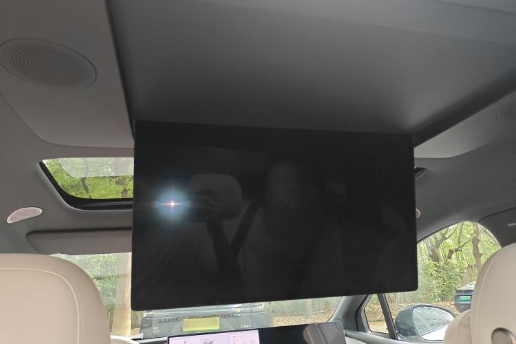 Used Li Auto i6 2025 Model Four-Wheel-Drive Standard Type
