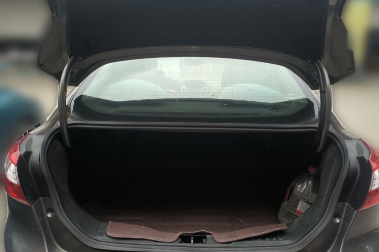 Used Ford Focus 2012 Sedan 1.6L Automatic Fashion Edition