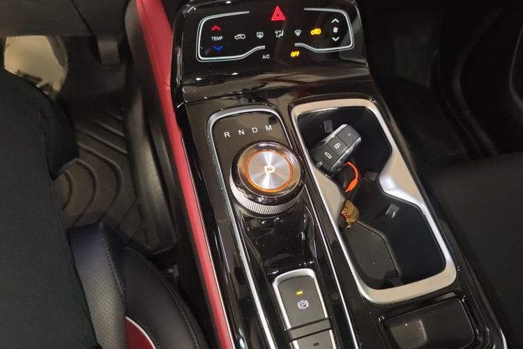 Used SOL QX 2021 300T DCT Deluxe Smart Connectivity Version