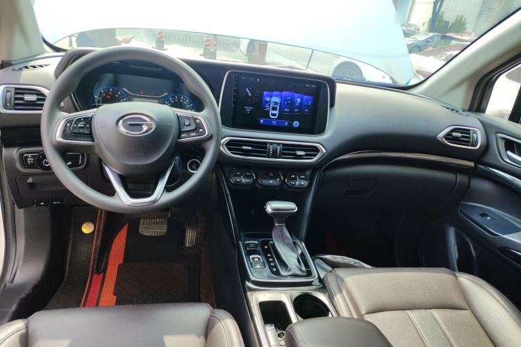 Used GAC Trumpchi GS4 2019 270T Automatic Two-Wheel Drive Elite Edition Center Console