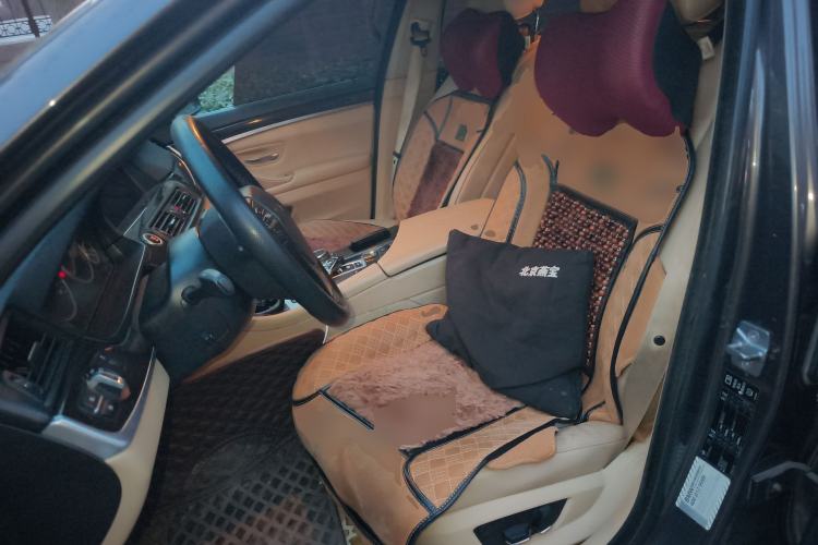 Used BMW 5 Series 2013 530Li Leading Model