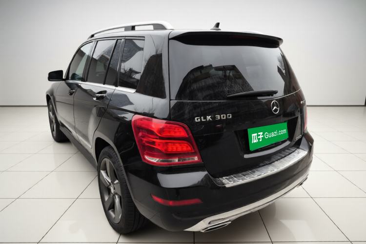 Used Mercedes-Benz GLK-Class 2013 GLK 300 4MATIC Dynamic Sunroof Model