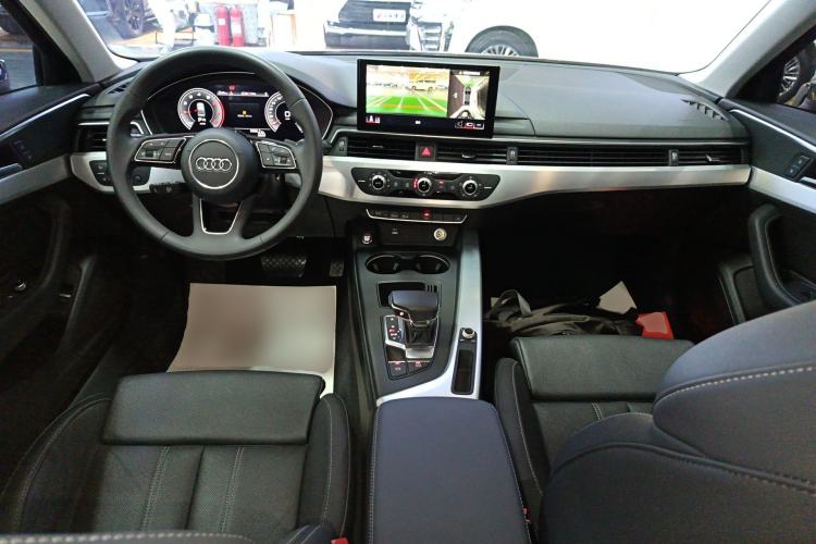 Used Audi A4L 2022 40 TFSI Fashion Dynamic Model Center Console