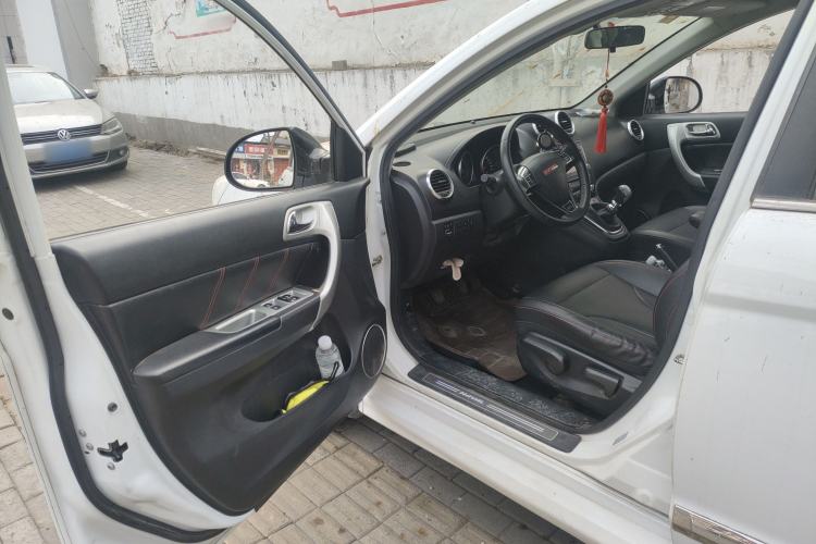 Used Haval H6 2015 Upgraded Model 1.5T Manual Two-Wheel Drive Elite Version