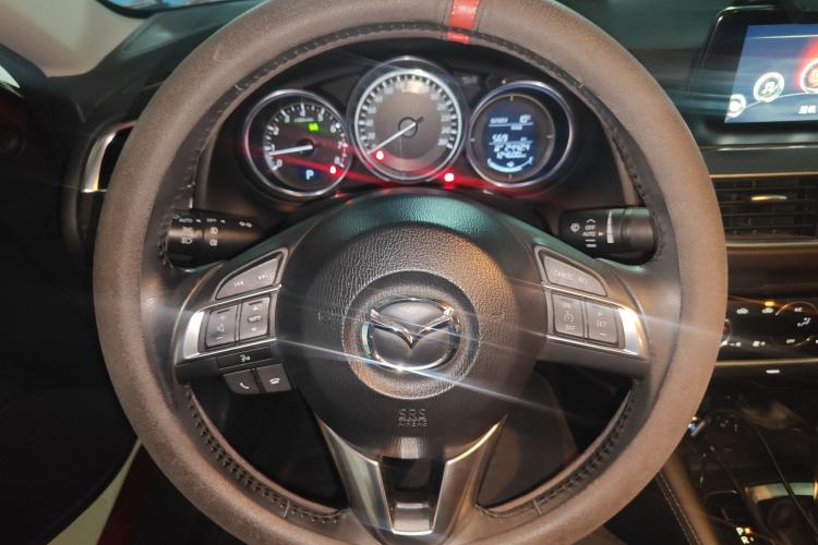 Used Mazda Atenza 2015 2.0L Blue Sky Luxury Edition