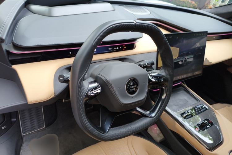 Used Lotus EMEYA 2024 EMEYA S+
