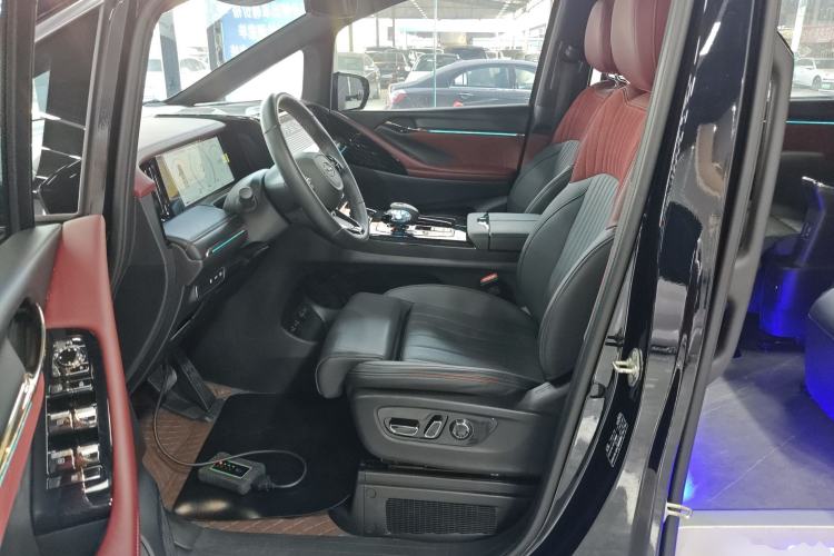 Used GAC Trumpchi M8 2025 Zongshi Series Super Hybrid Edition