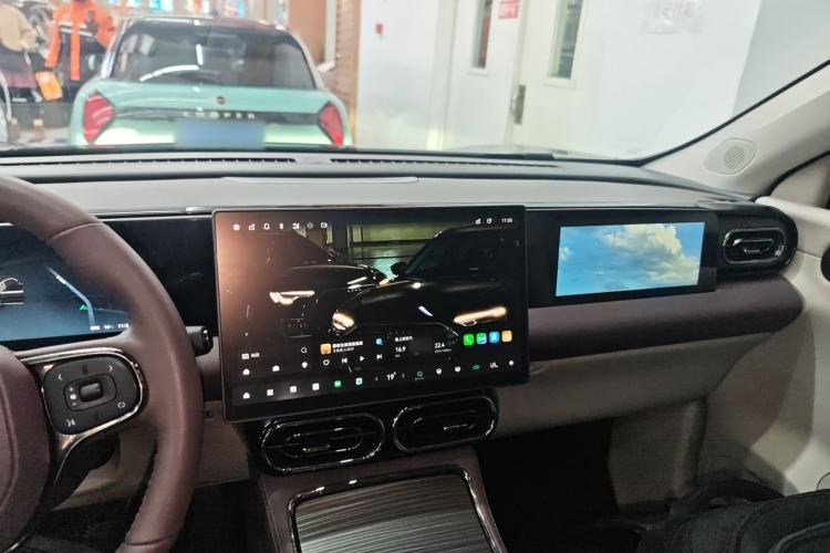 Used Leapmotor C11 2024 All-Electric 580 Luxury Edition
