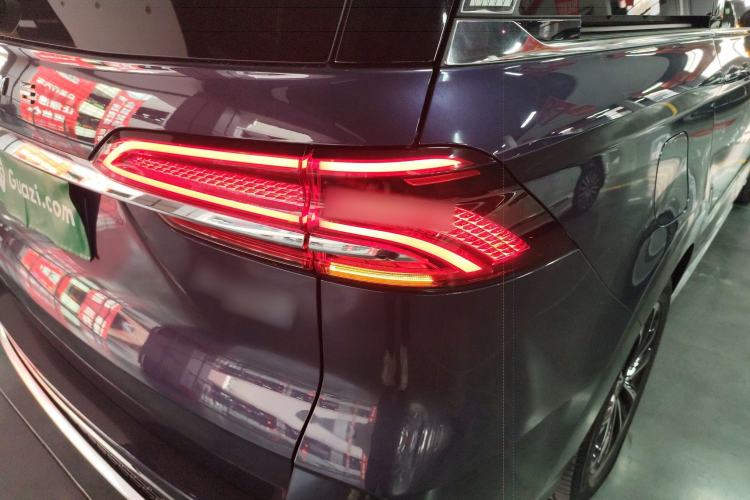 Used Roewe iMAX8 2022 400TGI Prestige Edition
