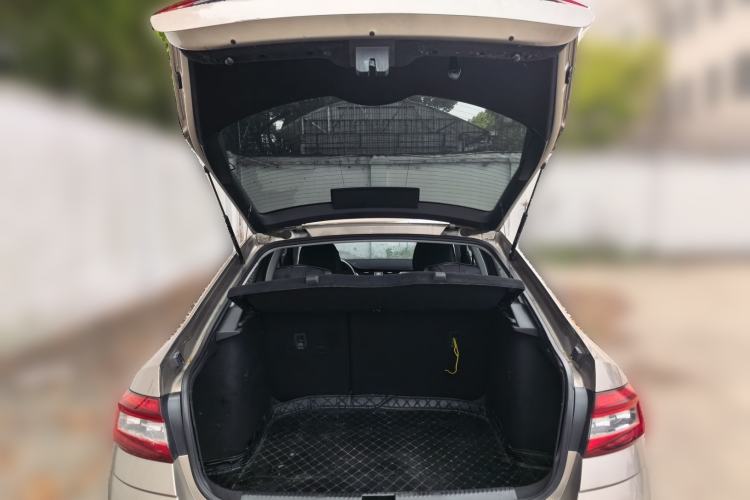 Used Skoda Octavia 2019 1.5L Automatic SmartDrive Comfort Edition China VI Standard Trunk