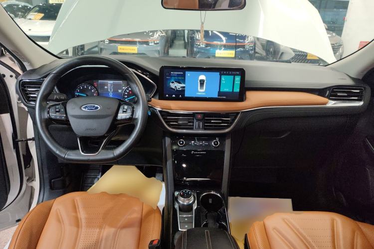 Used Ford Escape 2020 EcoBoost 245 Two-Wheel-Drive Titanium Edition Center Console