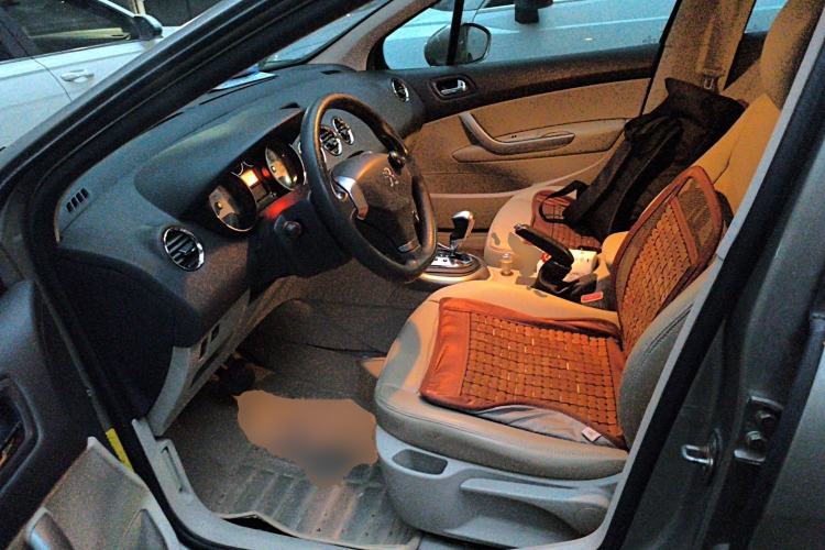 Used Peugeot 408 2013 2.0L Automatic Comfort Edition Driver Seat