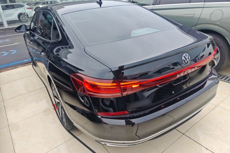Used Volkswagen Passat 2024 380TSI Dragon Edition