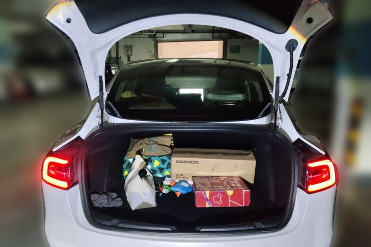 Used Tesla Model 3 2019 Long-Range Rear-Wheel-Drive Version
