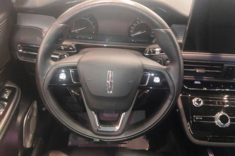 Used Lincoln Corsair 2020 2.0T Two-Wheel Drive Luxury Edition Steering Wheel