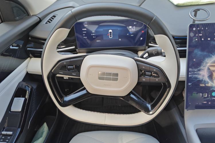 Used Geely Galaxy L6 2023 125km MAX