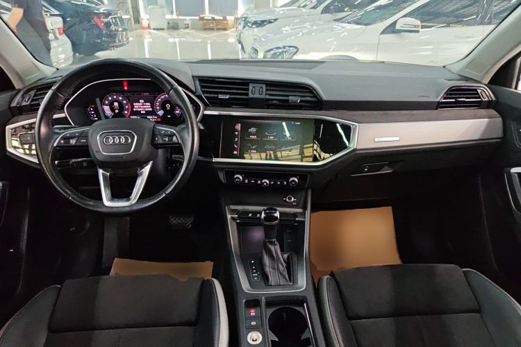 Used Audi Q3 2019 35 TFSI Advanced Dynamic Edition
