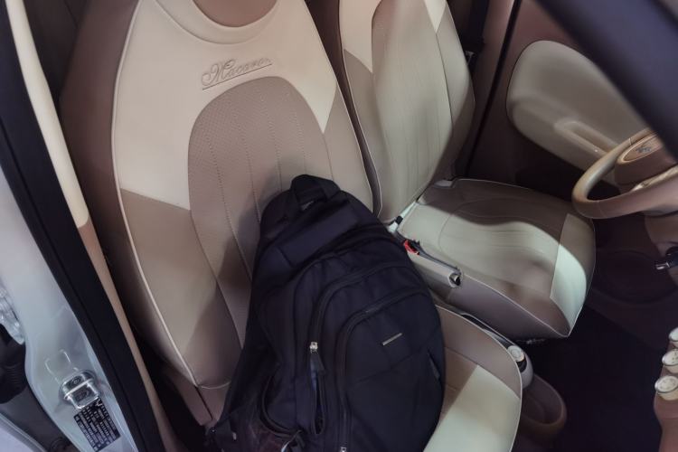 Used Wuling Hongguang MINIEV 2025 Four-Door Version Advanced Edition Right Front Seat