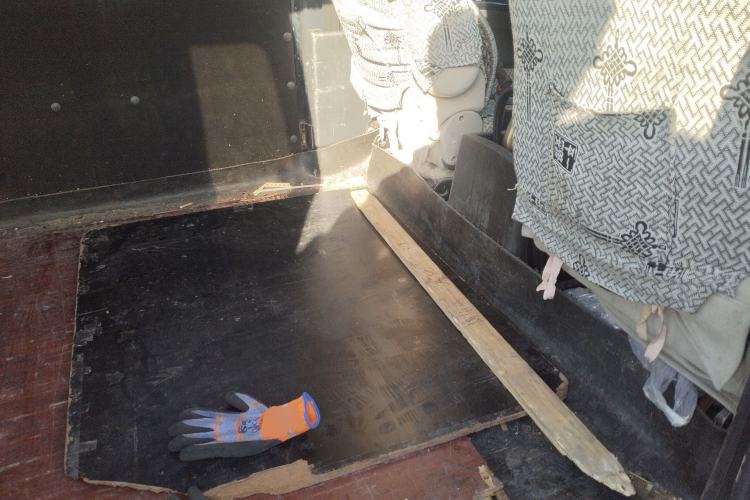 Used FORTHING Lingzhi 2023 M5L 1.6L Base Model 5 Seats Left Rear Seat