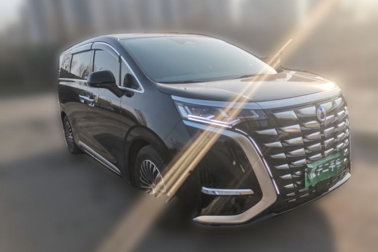 Used Denza D9 2022 DM-i 1040 Prestige Model