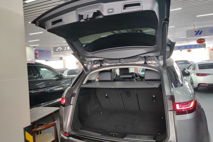 Used Land Rover Range Evoque 2021 Range Rover L 249 PS R-Dynamic SE Luxury Edition Trunk