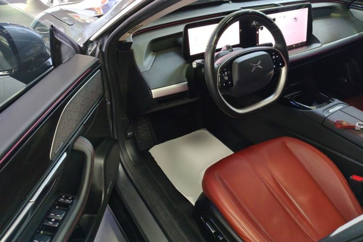Used XPeng P7 2022 670N+ Driver Seat