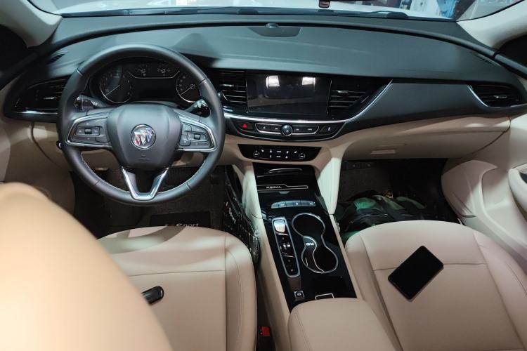 Used Buick Regal 2020 552T Elite Edition Center Console