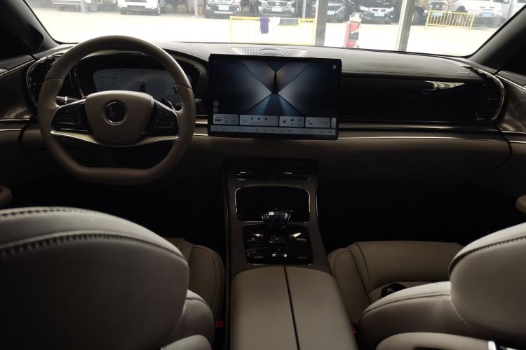 Used BYD Han 2025 DM-i Intelligent Driving Edition 125KM LiDAR Flagship Model