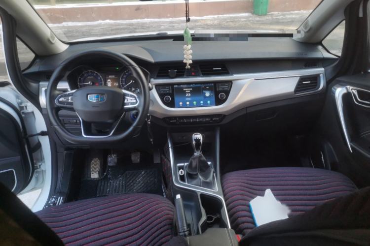 Used Geely Auto Vision X3 2019 Upgraded Model 1.5L Manual Elite Version
