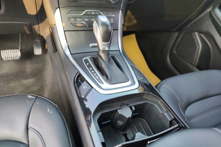 Used Ford Edge 2018 EcoBoost 245 Two-Wheel-Drive Titanium 7-Seater China V Standard