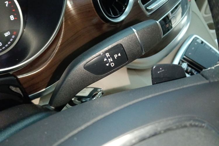 Used Mercedes-Benz V-Class 2022 V 260 Avantgarde Edition