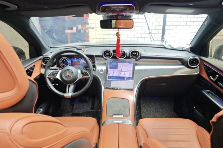 Used Mercedes-Benz GLC 2024 GLC 260 L 4MATIC Dynamic Edition 5-seater Center Console