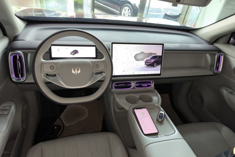 Used Leapmotor B10 2025 510 Joyful Edition Center Console