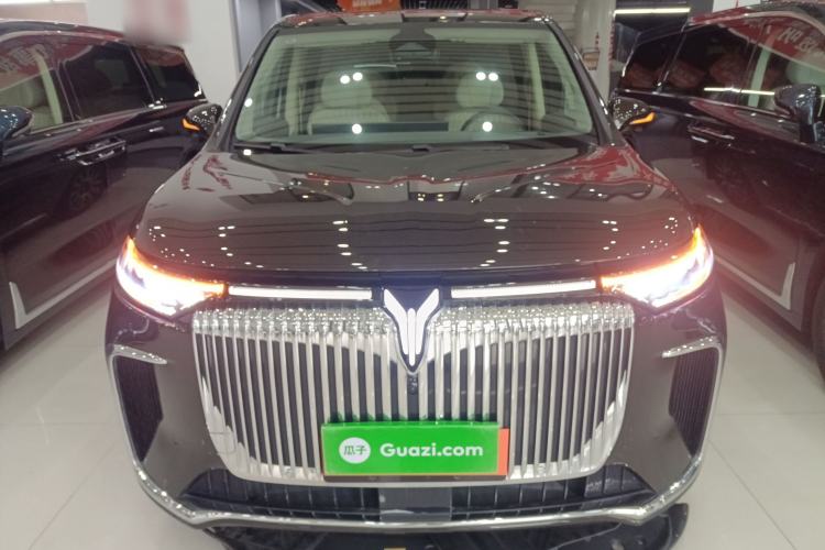 Used VOYAH Dream 2025 EV Four-Wheel Drive Flagship Kunpeng Edition