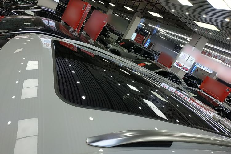 Used Volkswagen Tiguan L 2023 Restyled 330TSI Automatic Two-Wheel Drive R-Line Enhanced Comfort Version
