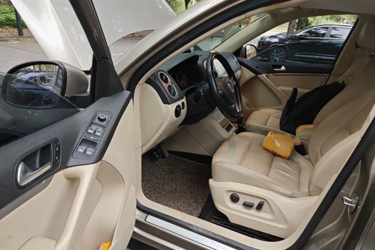 Used Volkswagen Tiguan 2015 1.8TSI Automatic Two-Wheel Drive Comfort Edition Driver Seat