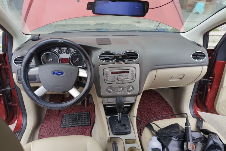 Used Ford Focus 2011 Hatchback 1.8L Automatic Fashion Edition
