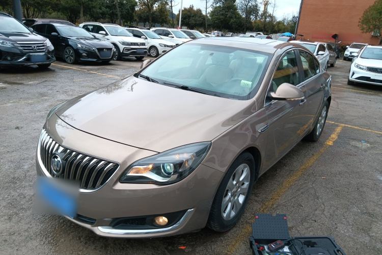 Used Buick Regal 2015 2.0L Leading Fashion Edition