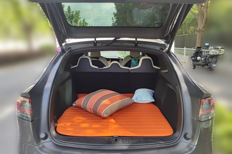 Used Tesla Model X 2020 Long-Range Upgrade Version Trunk