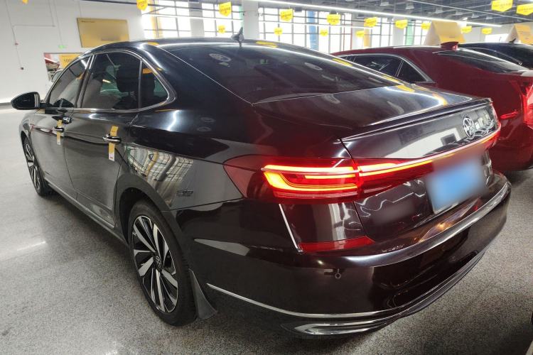 Used Volkswagen Passat 2024 380TSI Dragon Edition
