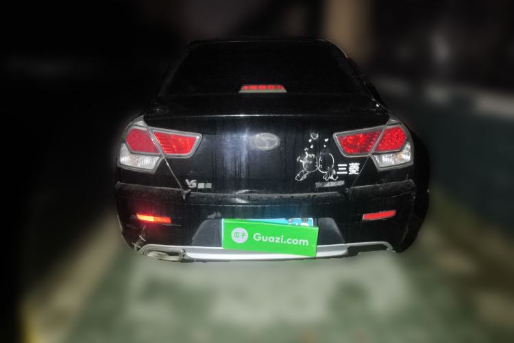 Used Soueast V3 Lingyue 2011 1.5L Manual Flagship Edition Rear