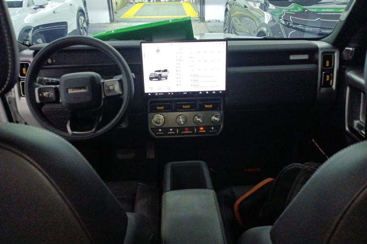 Used iCAR V23 2025 401 Two-Wheel Drive Advanced Edition Center Console