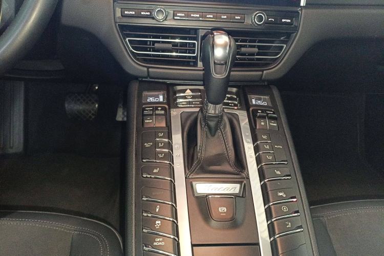 Used Porsche Macan 2018 Macan 2.0T