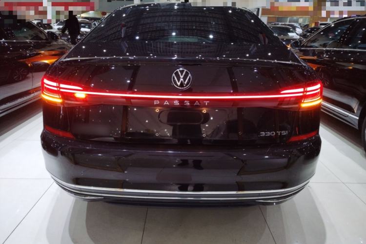 Used Volkswagen Passat 2022 330TSI Luxury Edition Custom Version
