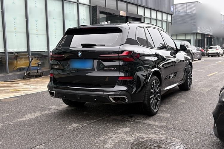 Used BMW X5 2023 xDrive 40Li M Sport Night Edition Package