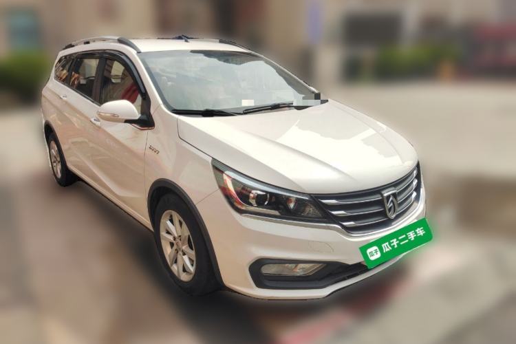 Used Baojun 310W 2017 1.5L Manual Fashion Model China V